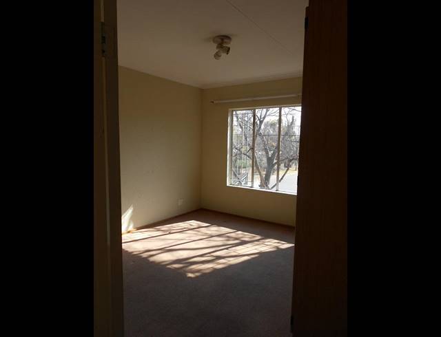 3 BEDROOM PROPERTY TO RENT IN HENNOPSPARK